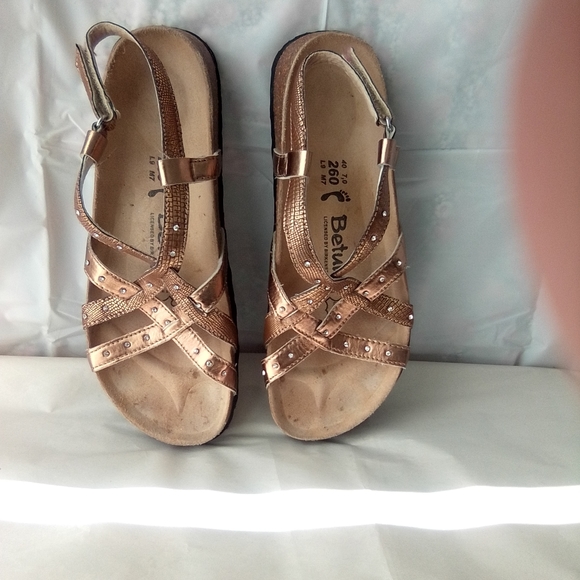 Birkenstock Betula Women's Sandals in Metallic Bronze/Rose Gold - Picture 3 of 5